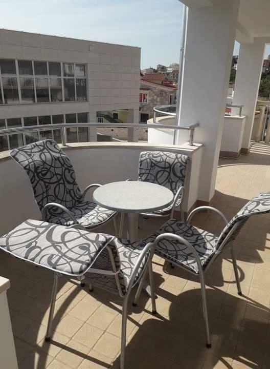 Apartmani "Alenka" Primošten Εξωτερικό φωτογραφία