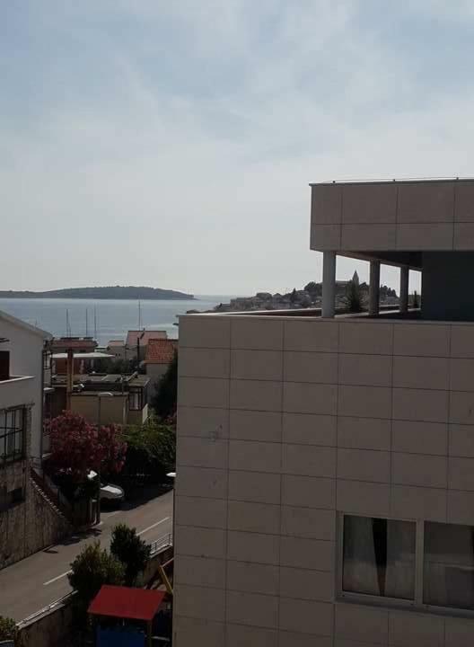 Apartmani "Alenka" Primošten Εξωτερικό φωτογραφία